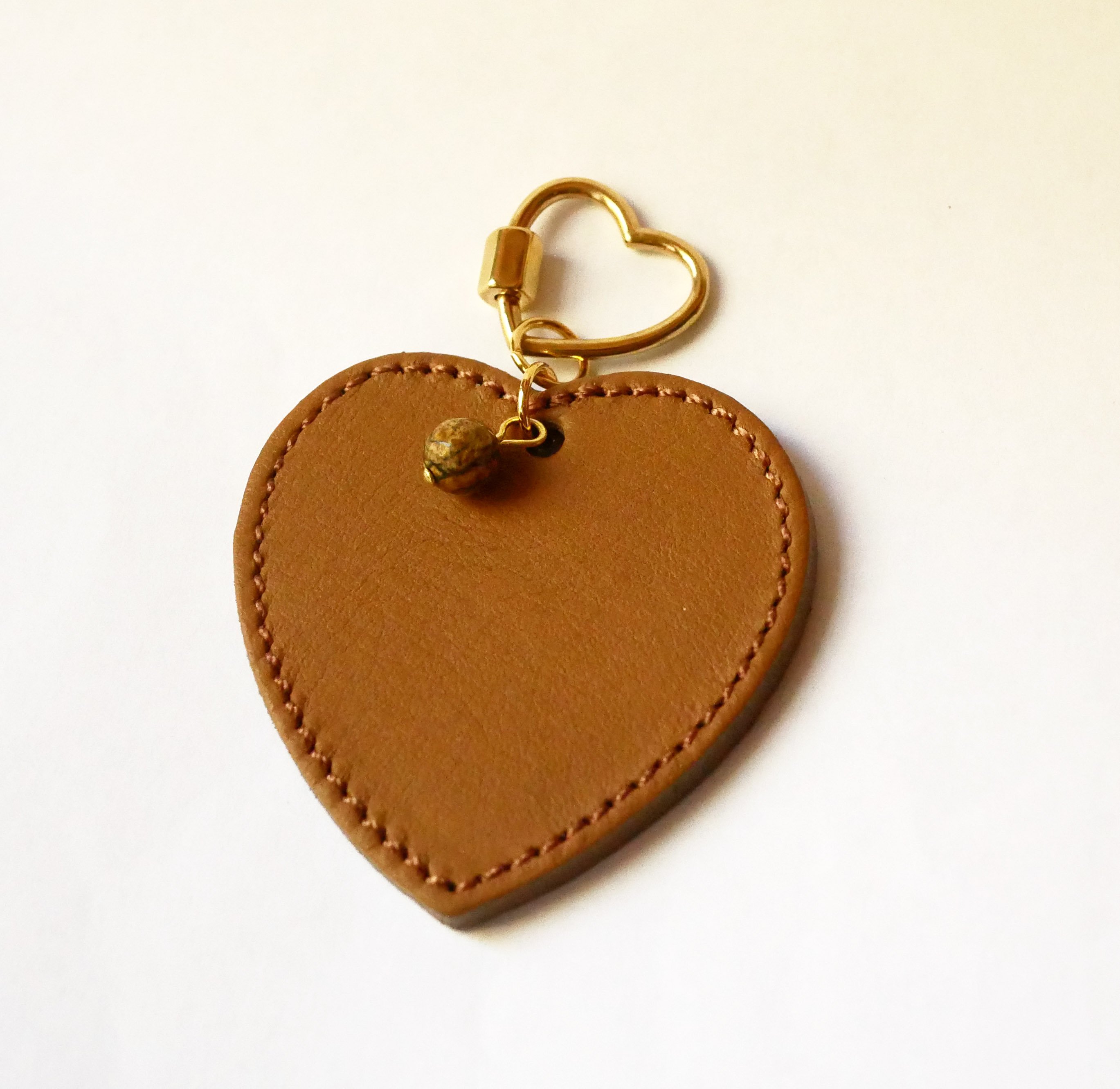 Porte-clés au gros coeur en cuir à graver et personnaliser