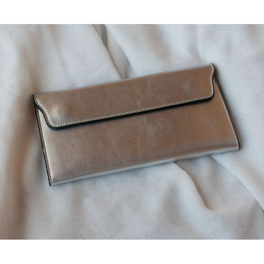 Porte-feuilles en cuir gris argenté style pochette à personnaliser