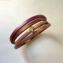 Bracelet manchette femme aux 4 cuirs roses nacr&eacute;s au fermoir dor&eacute; &agrave; extension