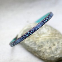 Bracelet femme en cuir fin imprimé serpent tons bleus