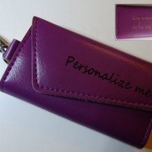 Etui porte clés en cuir Violet gravé